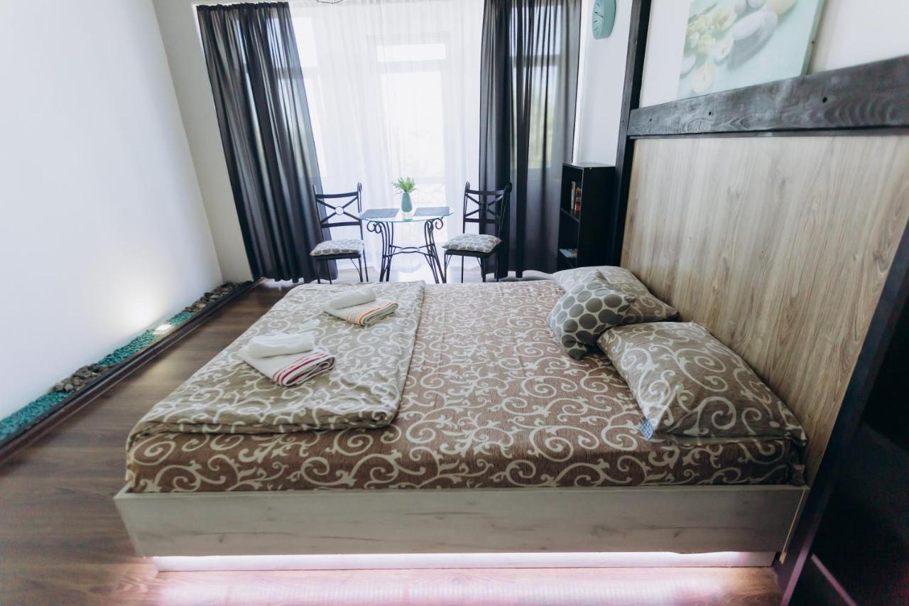 Apartments Біля Жд Вокзалу Ivano-Frankivsk Eksteriør billede